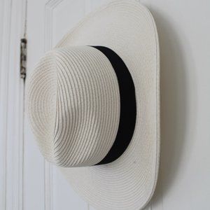 Sun n Sand White Straw Hat with Black Ribbon